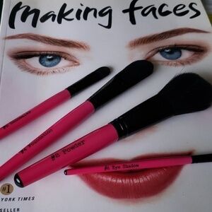 Make UP BRUSHES set of 4. New.